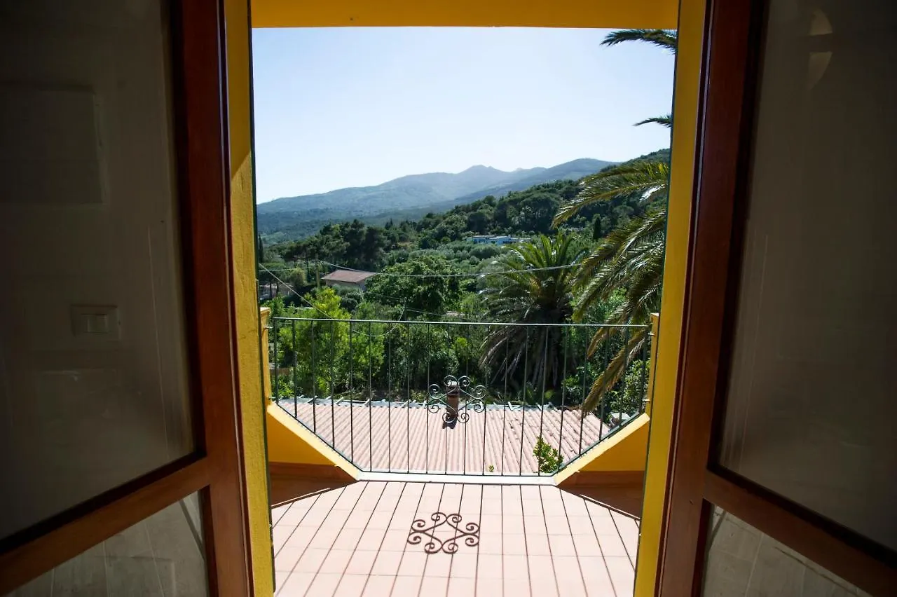 Villa Del Colle Charme E Relax Procchio  Apartment