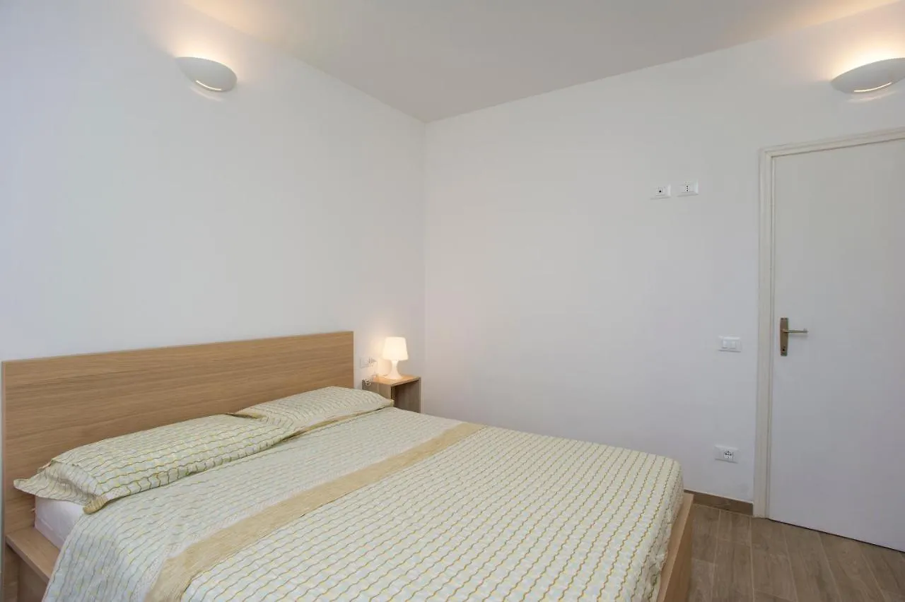 Apartment Villa Del Colle Charme E Relax Procchio  Italy